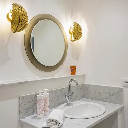 Apartment Le Del Carmine By Wonderful Italy Genoa